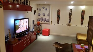 Smart TV, Netflix, reproductor de DVD