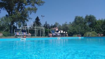 Piscina all'aperto