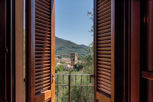 PRIVATE POOL - FARMHOUSE FATTORIA LA PIEVE - VILLA OLEANDRO, 8 Km from Pisa