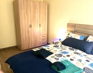 2 soverom, strykejern/-brett, wi-fi (inkludert) og sengetøy