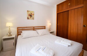 2 chambres, coffre-fort, fer et planche à repasser, Wi-Fi