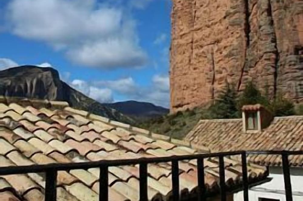 Barranquero House for 4 people + (2 extras)
