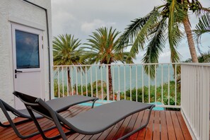 Terrace/patio - Boutique Villa on the Rocks with Stunning Sea Views,Infinity Pool &Private Jetty (Trou d'eau douce)