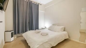 2 chambres, espace de travail pour ordinateur portable