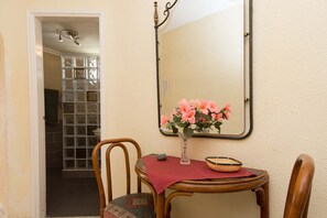 Dining - Santa Maria 88 - Two Bed (Costa Adeje)