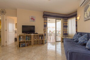 TV, DVD player - Santa Maria 88 - Two Bed (Costa Adeje)