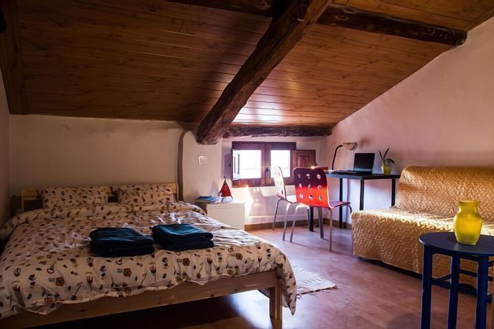Casa Rural La Alcarria for 22 people