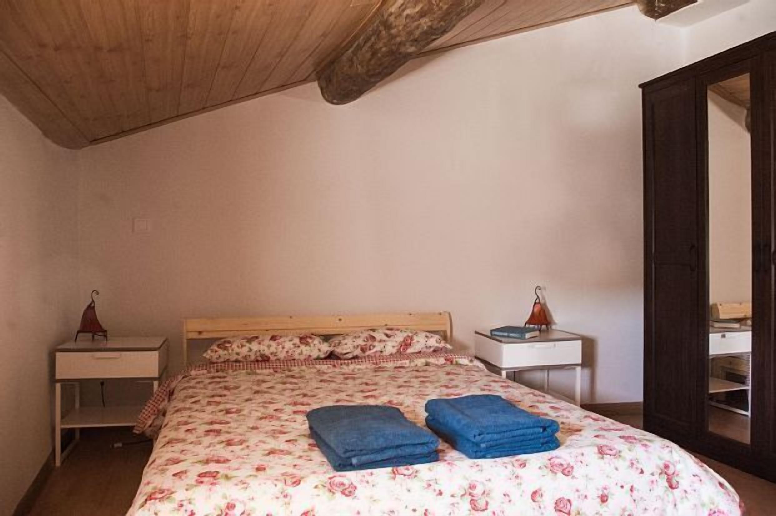 Casa Rural La Alcarria for 22 people