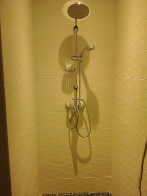 Towels - Recent house T4 DE 89 M2 with swimming pool ideally located in the valley. (Clarensac)