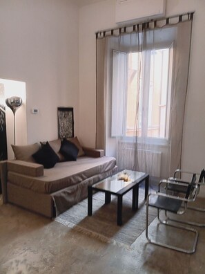 Smart TV, DVD player