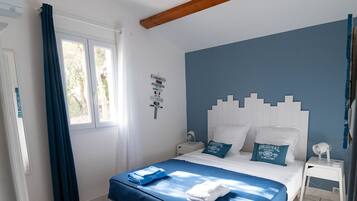 3 chambres, fer et planche Ă repasser, Wi-Fi gratuit, draps fournis