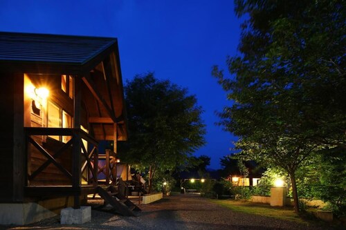 Asian Resort Camp Tapa