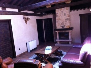 Smart-TV, Kamin, DVD-Player