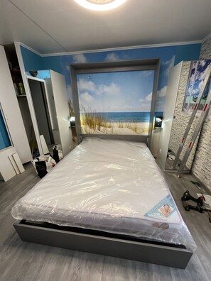 2 bedrooms, iron/ironing board, free WiFi