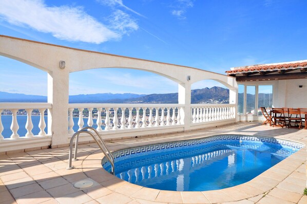 Piscina externa