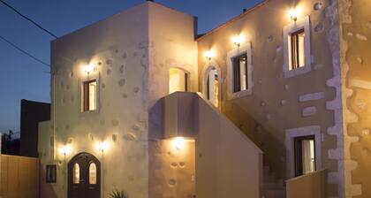 Villa Cardia an old mansion close to the sea, downtown Rethimno and Arkadi