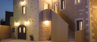 Villa Cardia, et gammelt herskapshus nær sjøen, sentrum av Rethimno og Arkadi