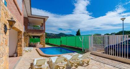 Club Villamar - Kaunis huvila, joka sijaitsee yhdellä Lloret de Marin parhaasta kaupungistumisesta, lähellä ...