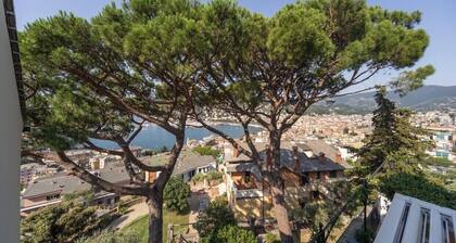 The ship suspended in Rapallo Beautiful apartment overlooking Portofino