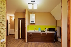 Duplex (8/24) | Private kitchen