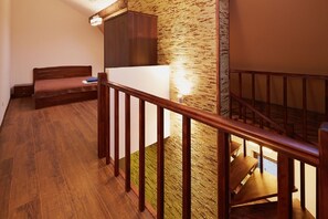 复式 (8/24) | 熨斗/熨板、免费 WiFi、床单