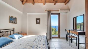 1 bedroom, in-room safe, free WiFi, bed sheets