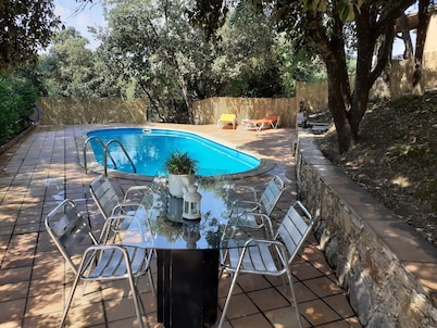 Casa- estudio para 4 personas ¡¡Piscina totalmente privada!!