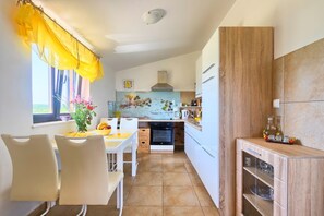 Fridge, microwave, oven, dishwasher