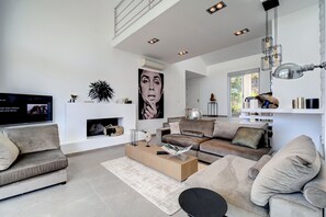 TV - Luxury Villa Los Naranjos Golf Club | Puerto Banus (Marbella)