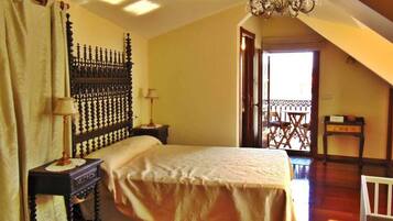 4 slaapkamers, een strijkplank/strijkijzer, gratis wifi, beddengoed