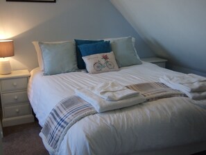 3 Schlafzimmer, BĂŒgeleisen/BĂŒgelbrett, Reisekinderbett, WLAN