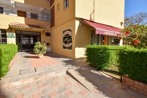 Property grounds - Ref: 247 Two bedroom apartment in great location in Los Boliches (Fuengirola)