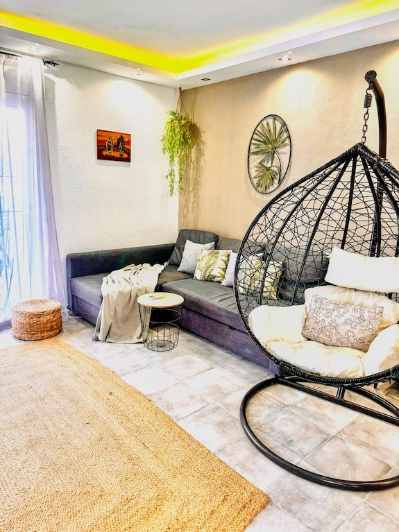 Cozy Beach House With Private Pool 5 Min Walk From The Beach, Family-friendly - El Vendrell