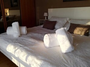 2 bedrooms, soundproofing, iron/ironing board, WiFi - Windmill Ericeira Garden (Ericeira)
