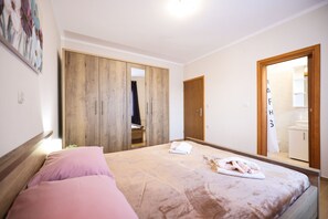 3 chambres, fer et planche Ă repasser, Wi-Fi gratuit, draps fournis