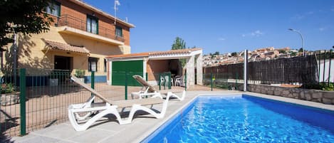 Piscine extérieure