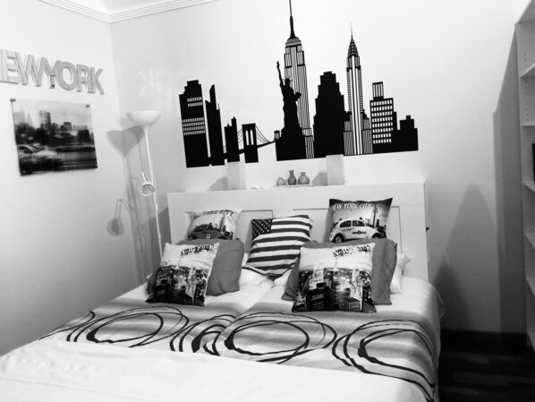 4 bedrooms, desk, iron/ironing board, WiFi - Well Left Global Paradise (Pozo Izquierdo)