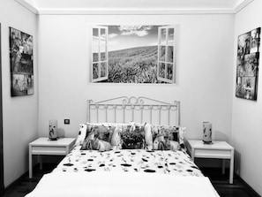4 Schlafzimmer, Schreibtisch, Bügeleisen/Bügelbrett, WLAN