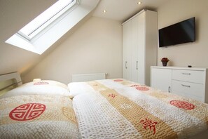 2 Schlafzimmer, Bügeleisen/Bügelbrett, Reisekinderbett, kostenloses WLAN