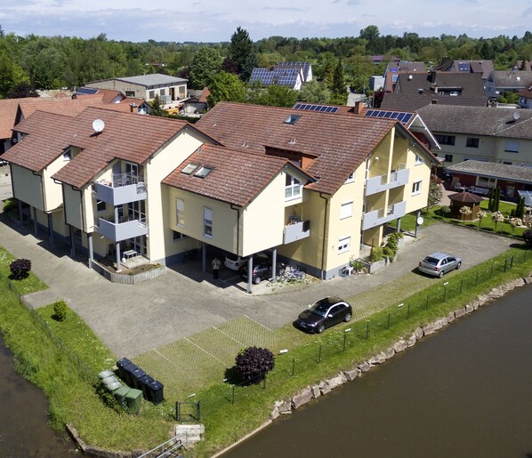 Exterior - Only 300 meters from the entrance of the Europa Park (Rust)