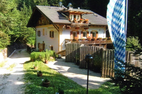 Unser Haus im Sommer