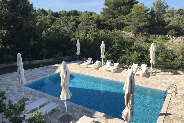 Garten mit Pool