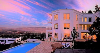 Luxurious apartment for 2 with dreamlike panorama view