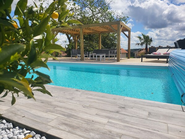 Piscine extérieure, piscine chauffée