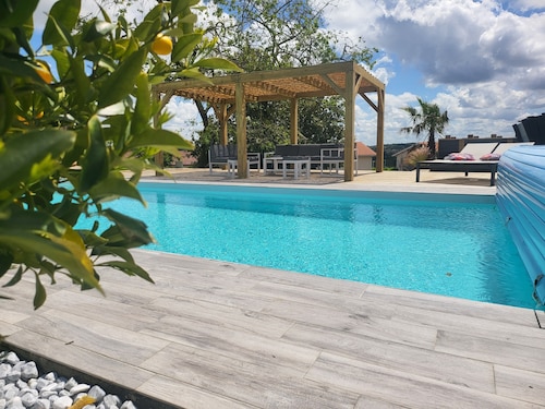 Maison Familiale Piscine Jacuzzi Jardin