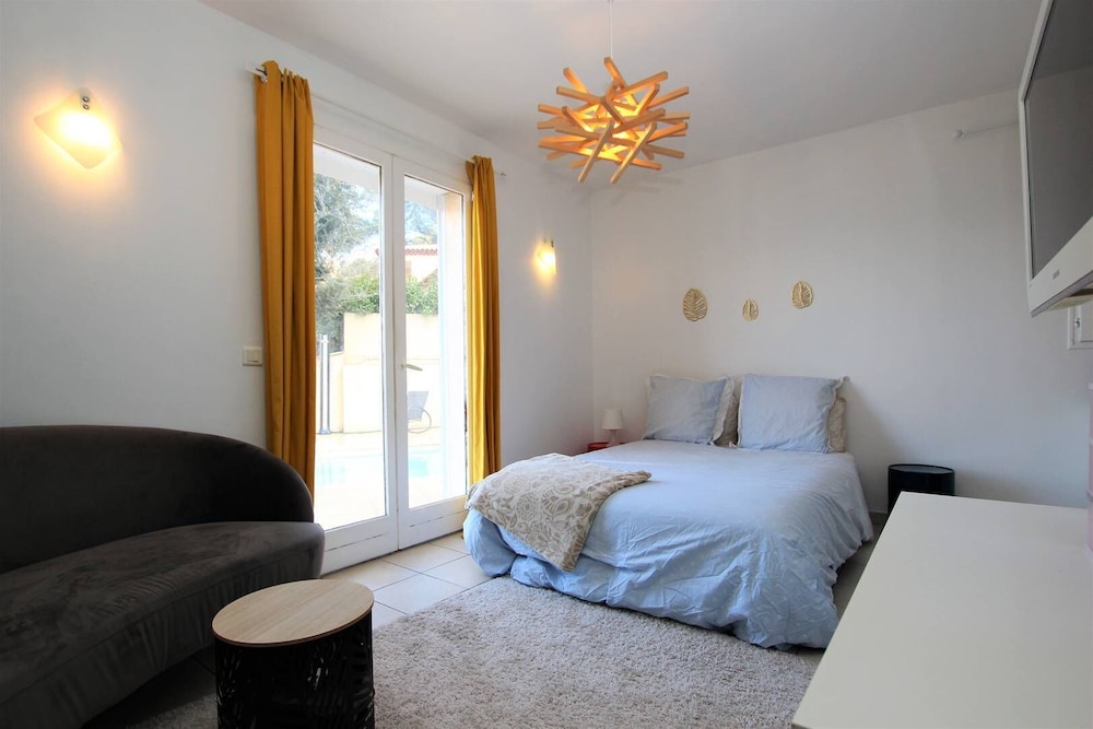 On The Heights Of Nice, Beautiful Villa Ideal With Family Or Friends - Nice