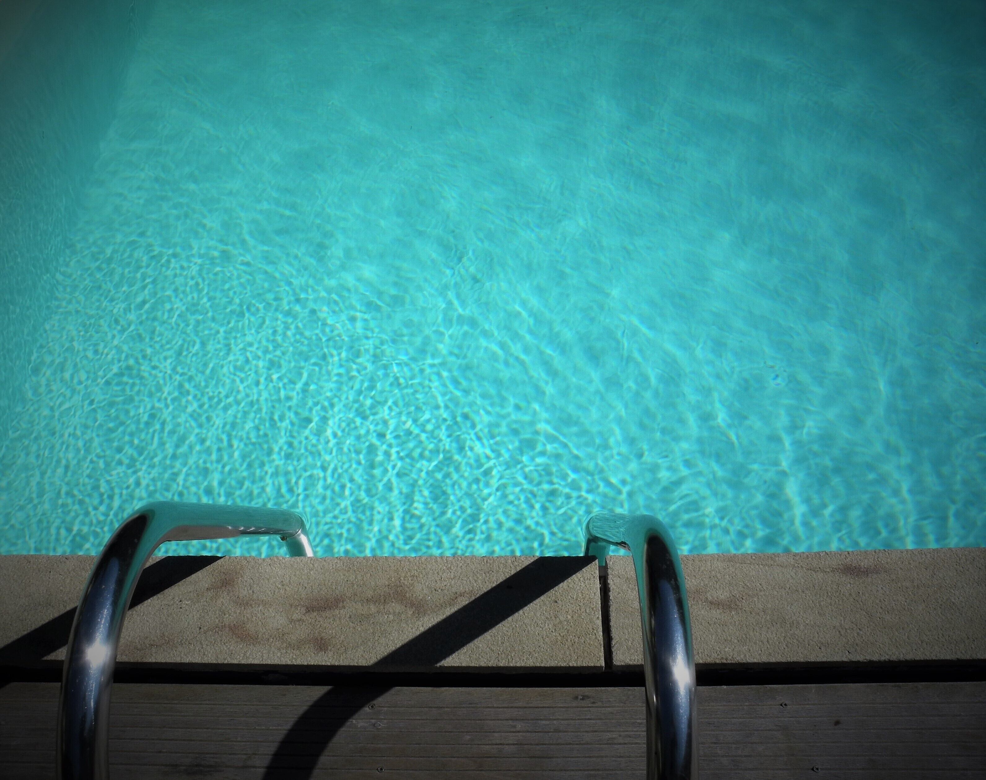 The 4 Cs<br>Private swimming pool