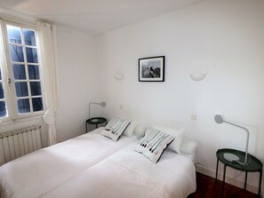 1 soverom, strykejern/-brett, wi-fi og sengetøy