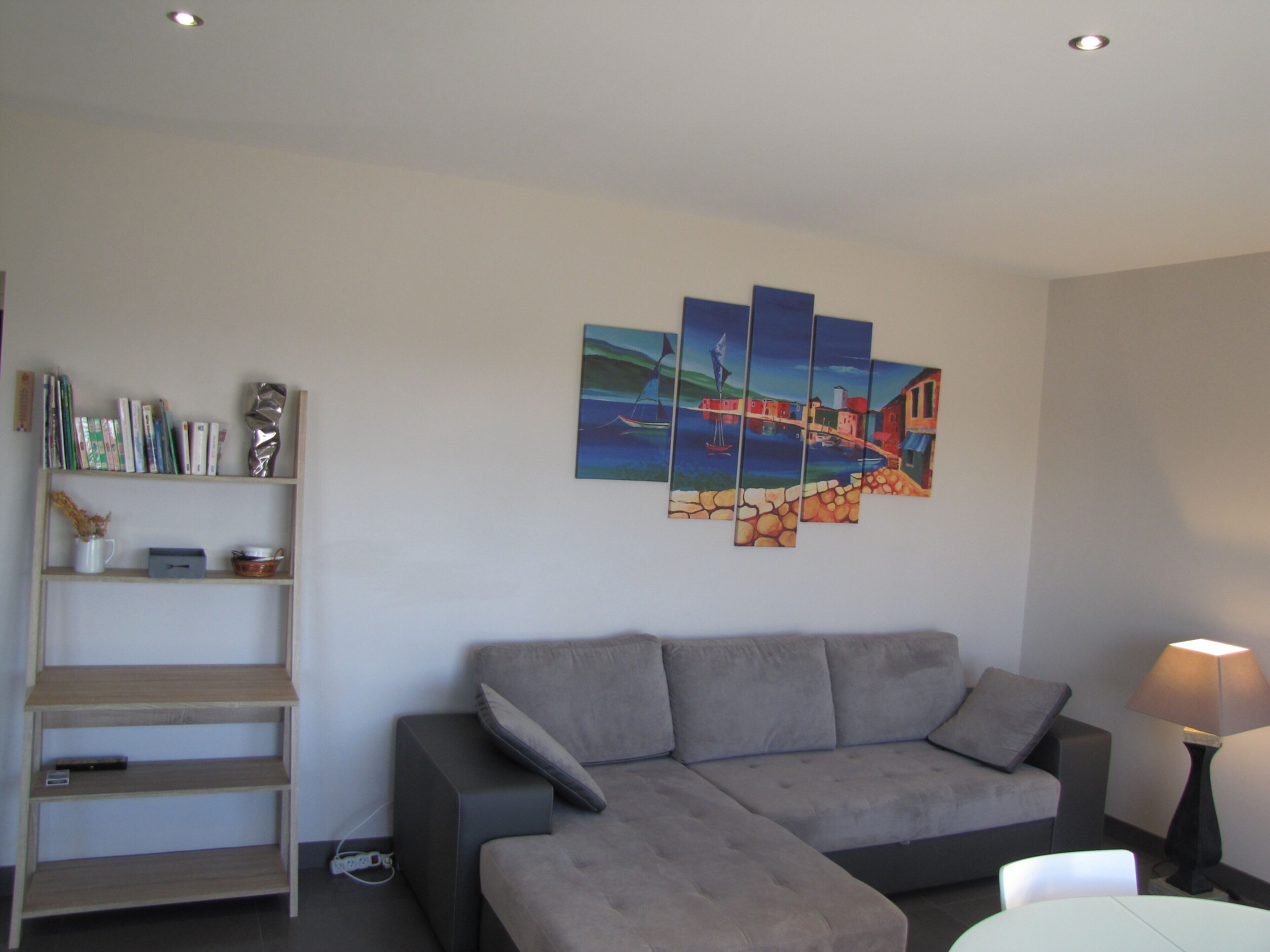 PROVENCAL STYLE HOUSE WITH SEA VIEW