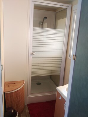 Een douche, een haardroger